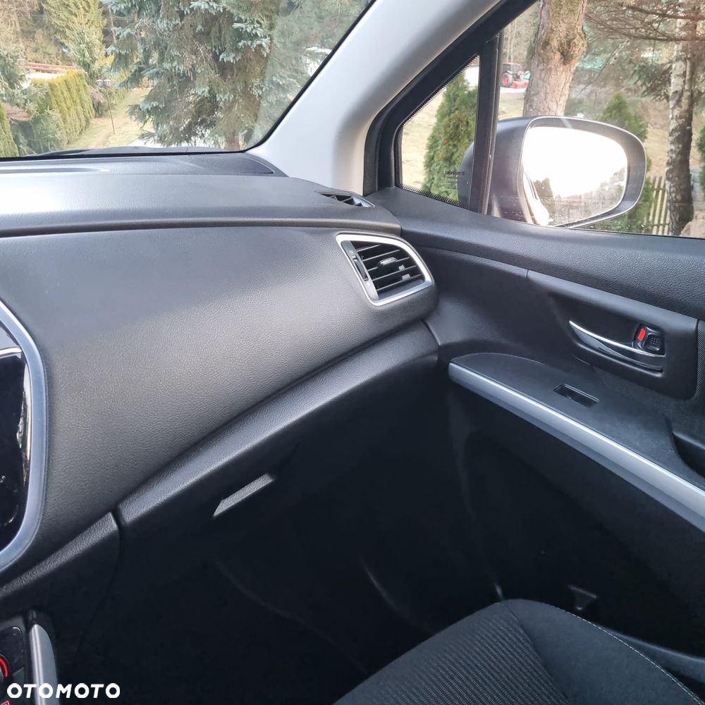 Suzuki S-Cross - 17