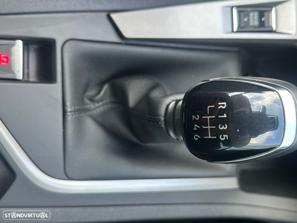 Peugeot 308 SW PureTech 110 Active Pack - 26