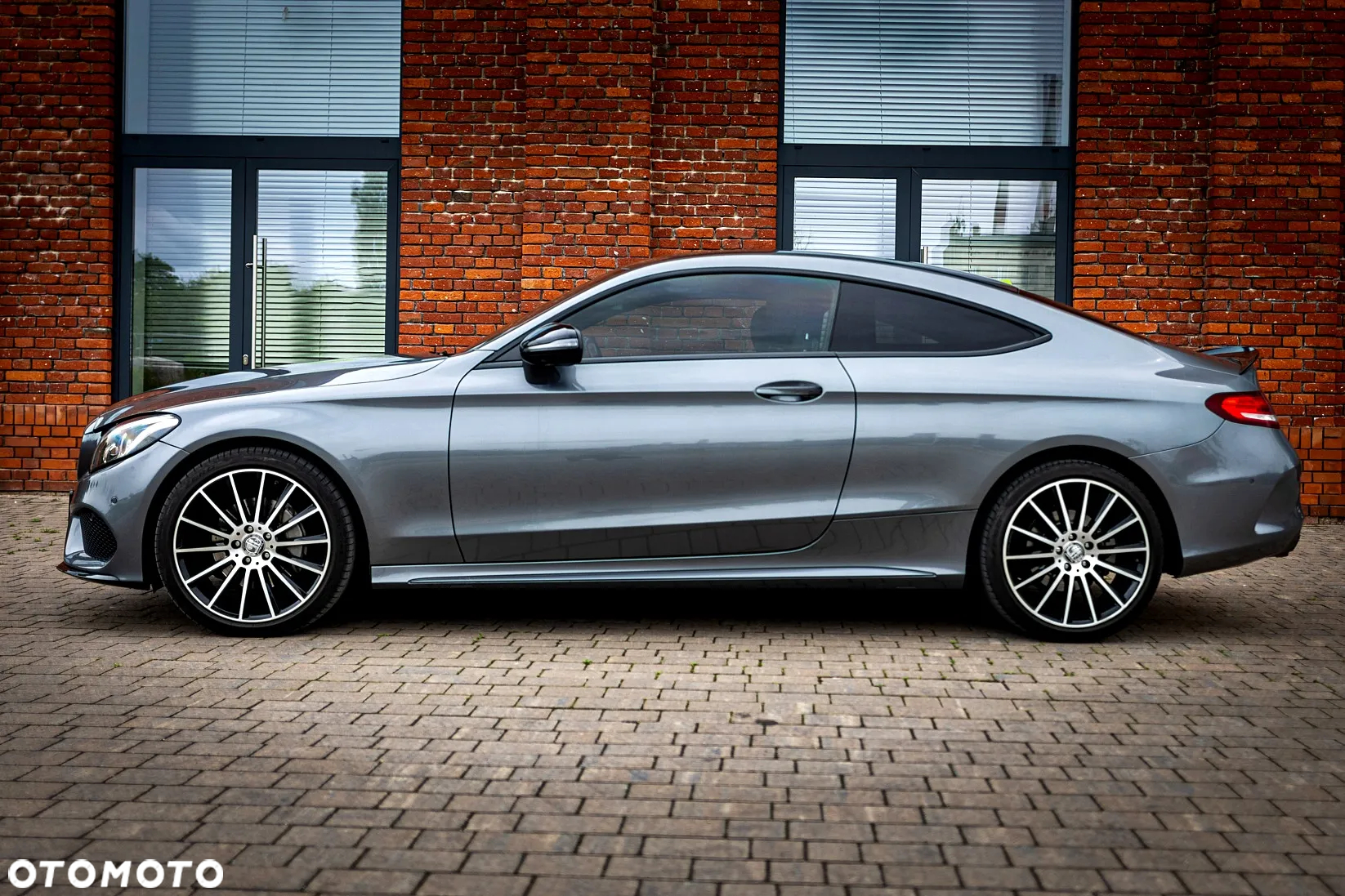 Mercedes-Benz Klasa C 200 4-Matic 9G-TRONIC - 12