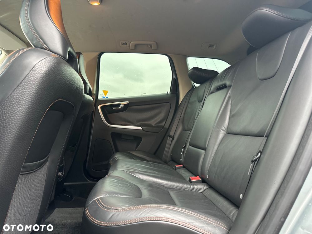 Volvo XC 60 D5 AWD - 19