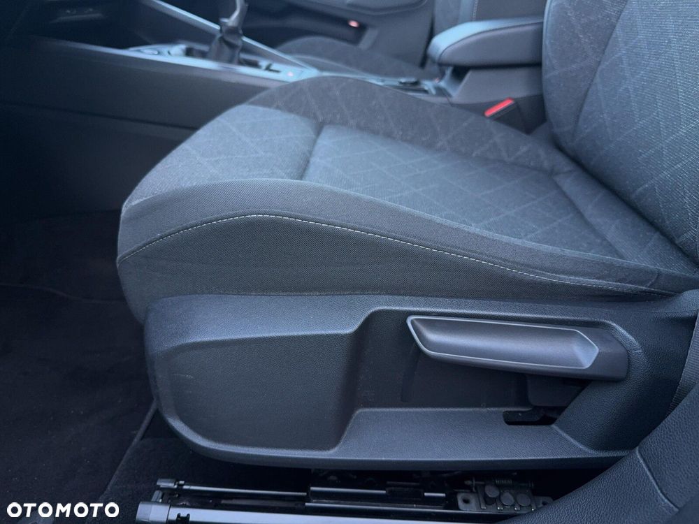 Volkswagen Golf Variant - 22