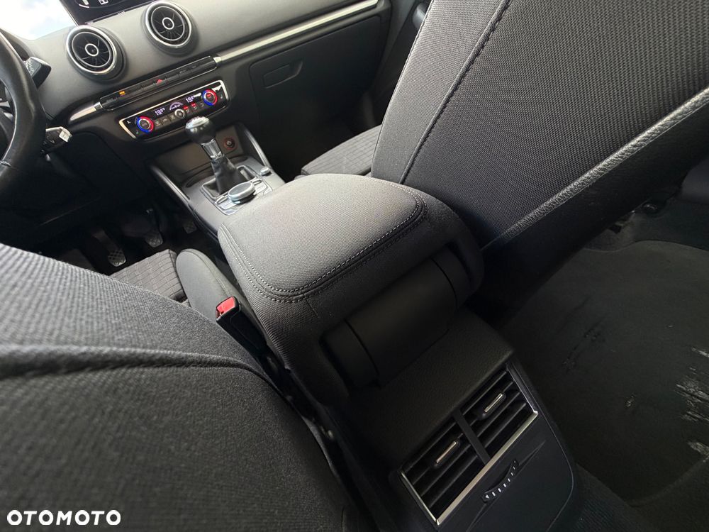 Audi A3 Sportback 2.0 TDI sport - 19