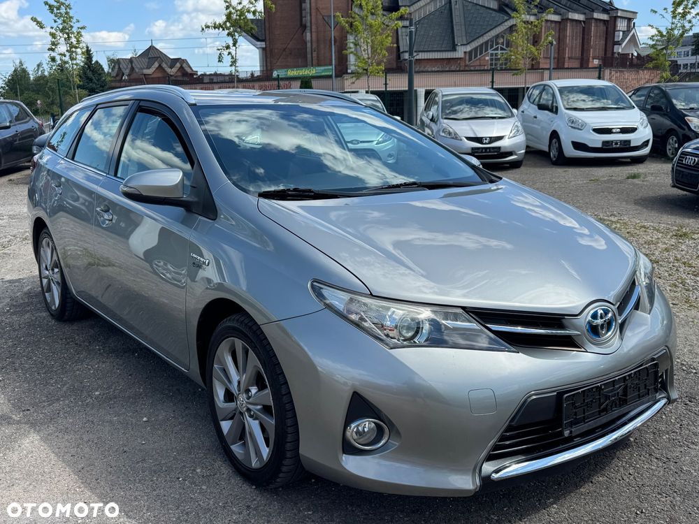 Toyota Auris - 2