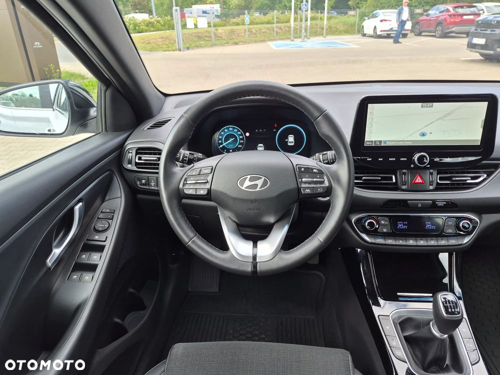 Hyundai i30 1.5 T-GDI 48V Smart - 11