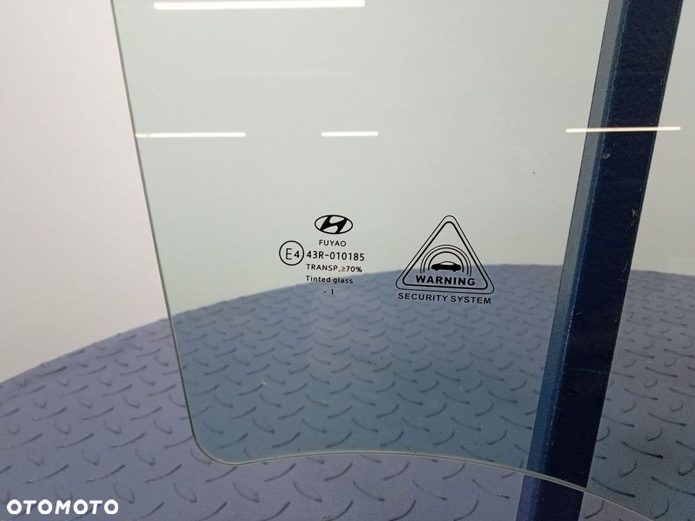 HYUNDAI TUCSON IV SZYBA DRZWI PRZÓD PRAWA 21R - 2