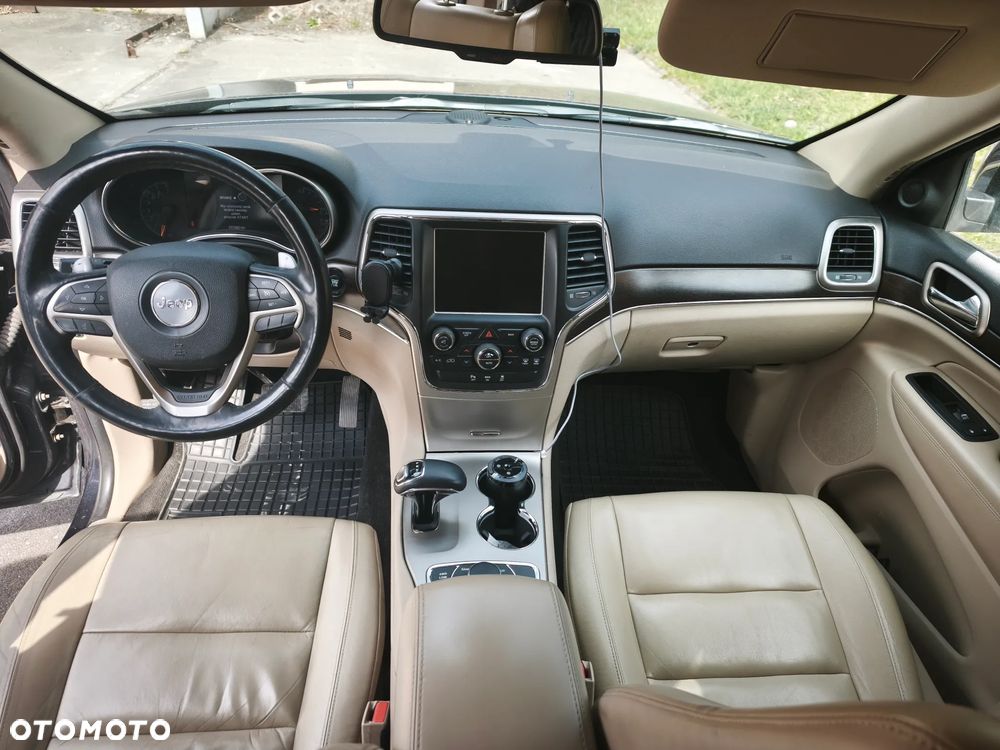 Jeep Grand Cherokee - 8