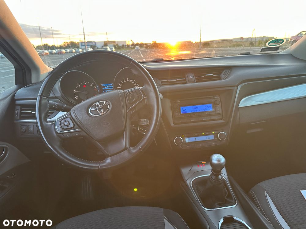 Toyota Avensis 2.0 D-4D Active Business - 8