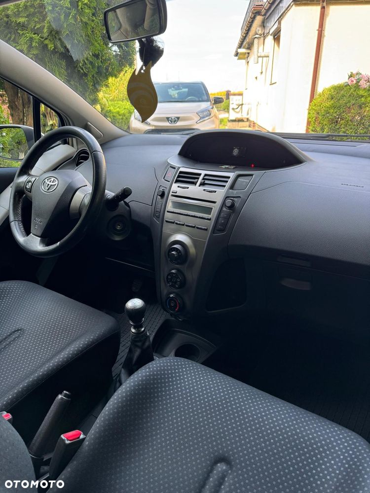Toyota Yaris 2010