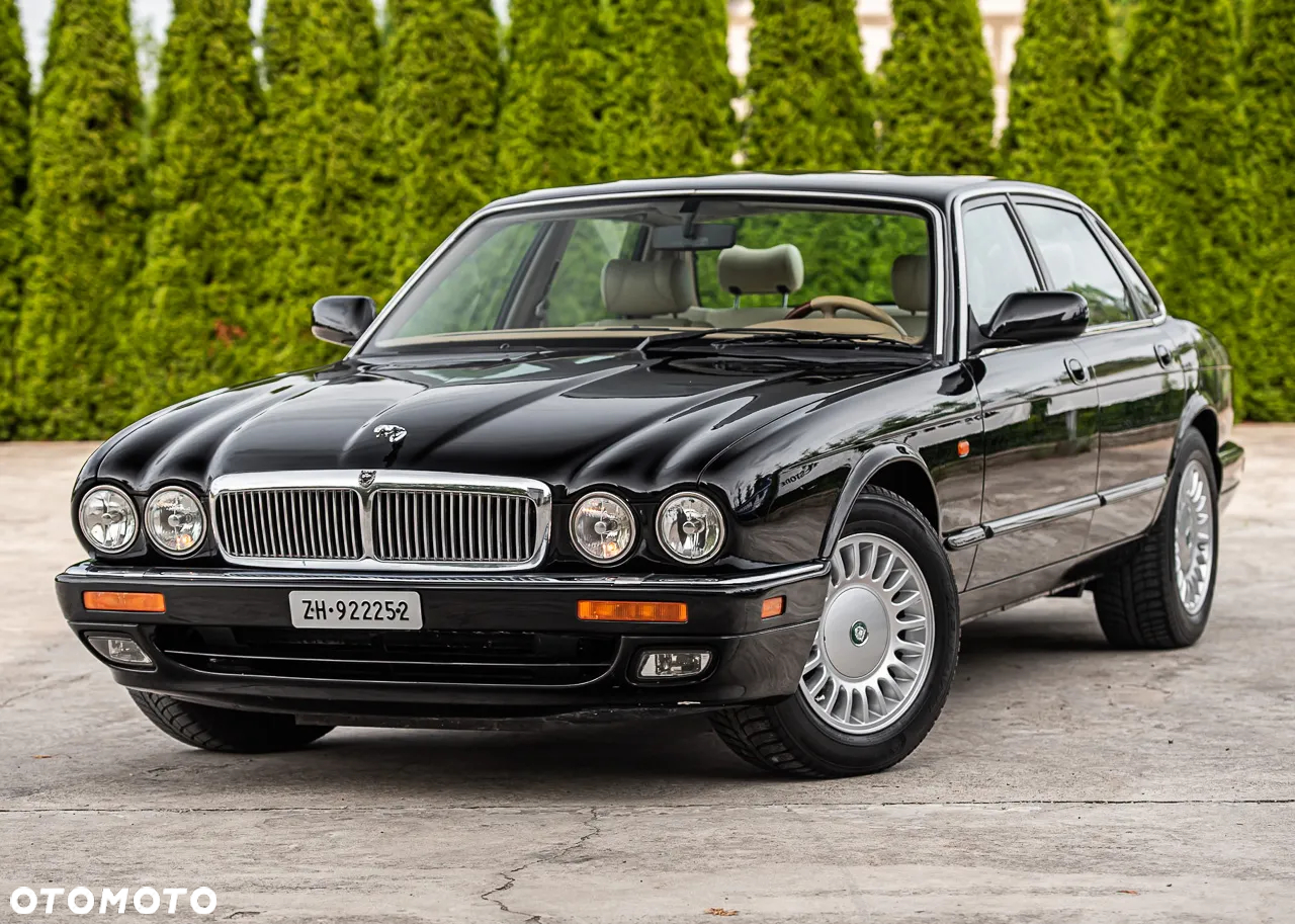 Jaguar XJ - 2