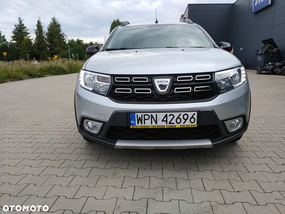 Dacia Logan TCe 90 S&S Stepway Celebration - 2
