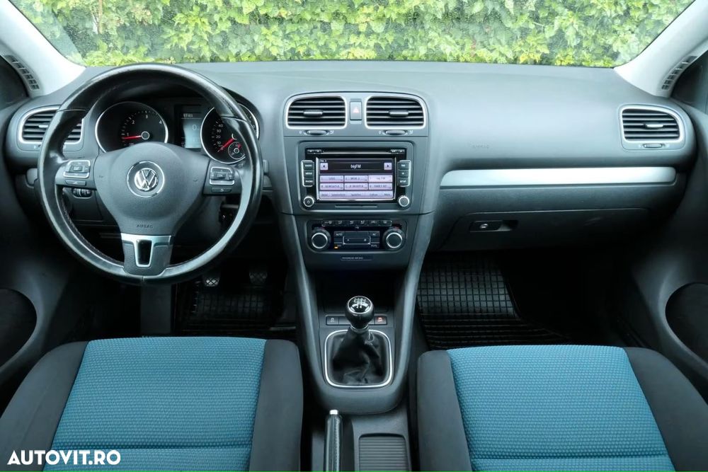 Volkswagen Golf 1.6 TDI DPF Comfortline - 6
