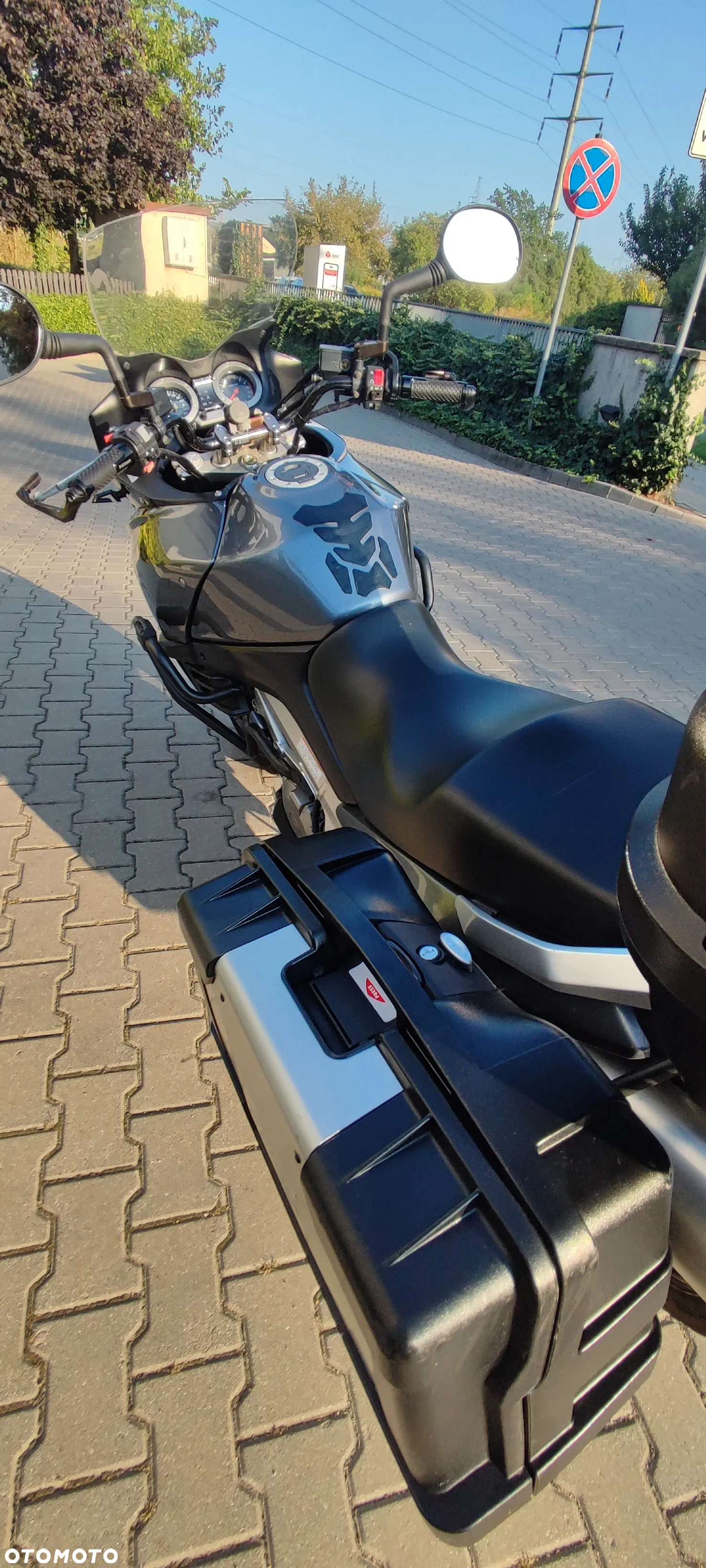 Suzuki DL - 16