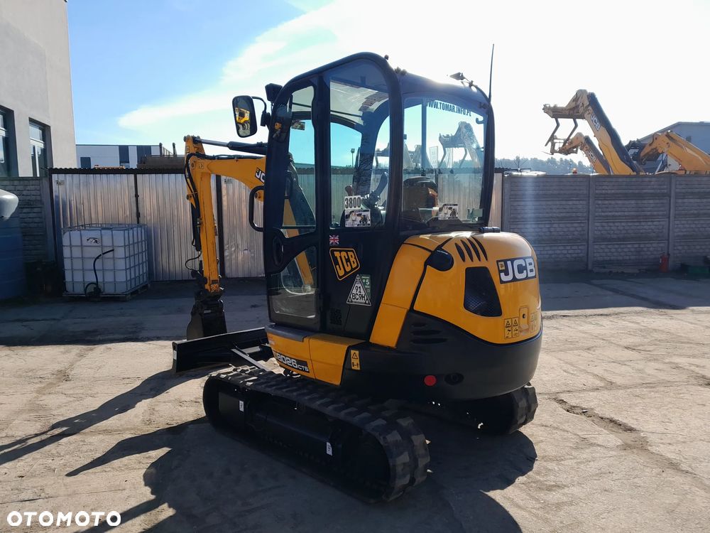 JCB 8026 - 6