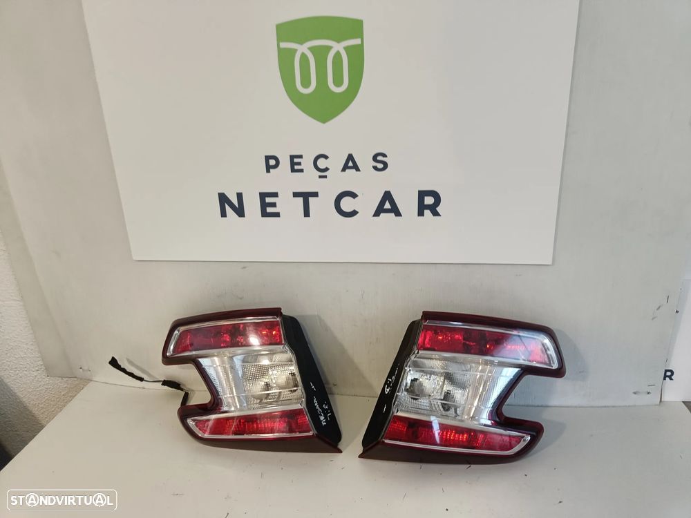 Farolim farol tampa mala Renault Megane 3 SW carrinha 2010 - 1