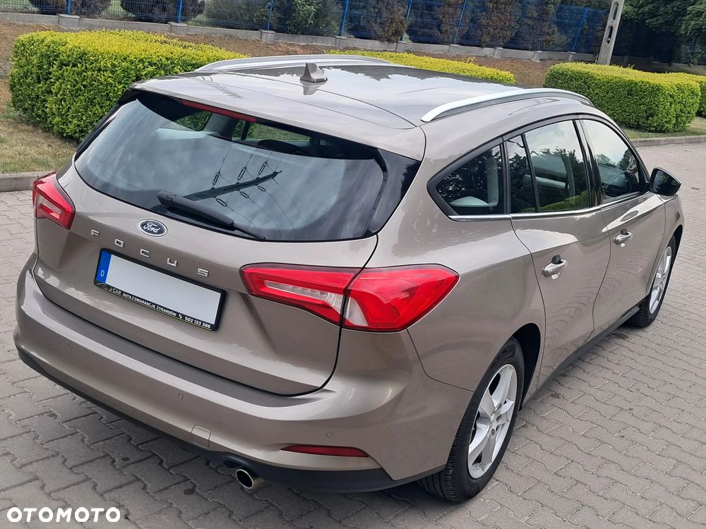 Ford Focus SW 1.5 EcoBlue S&S TITANIUM - 6