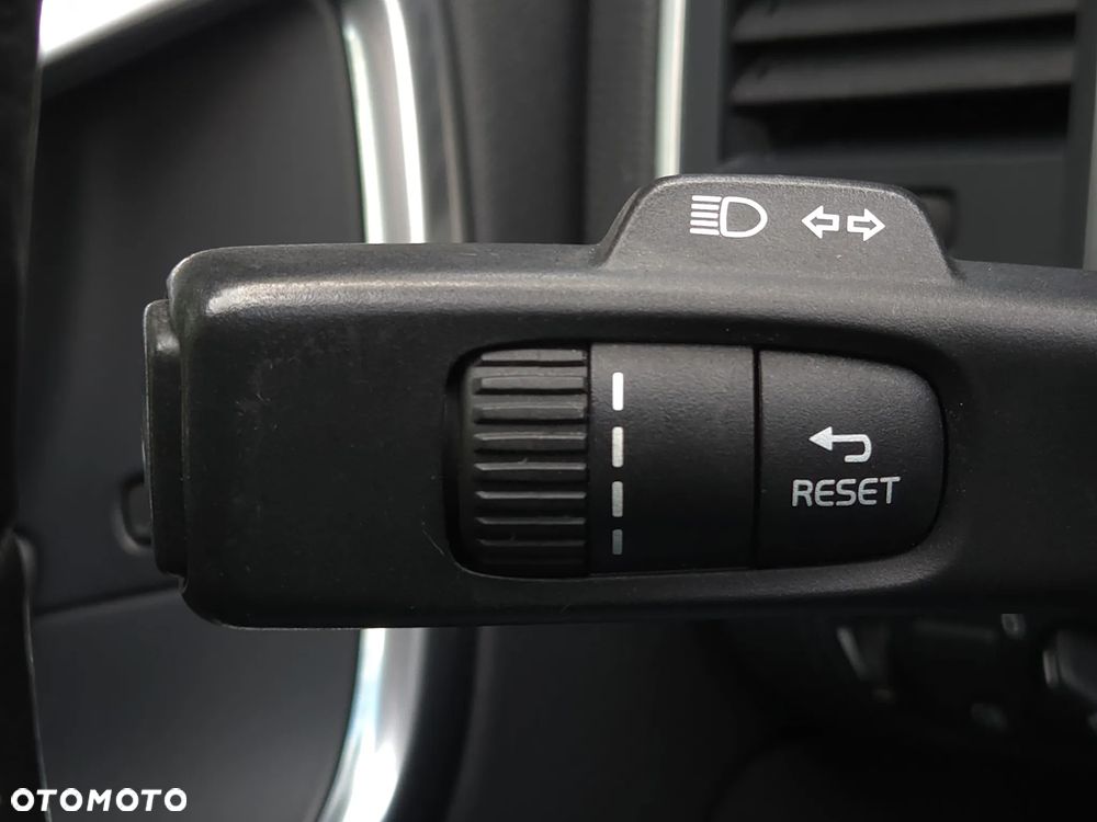 Volvo XC 60 D3 Geartronic Summum - 23