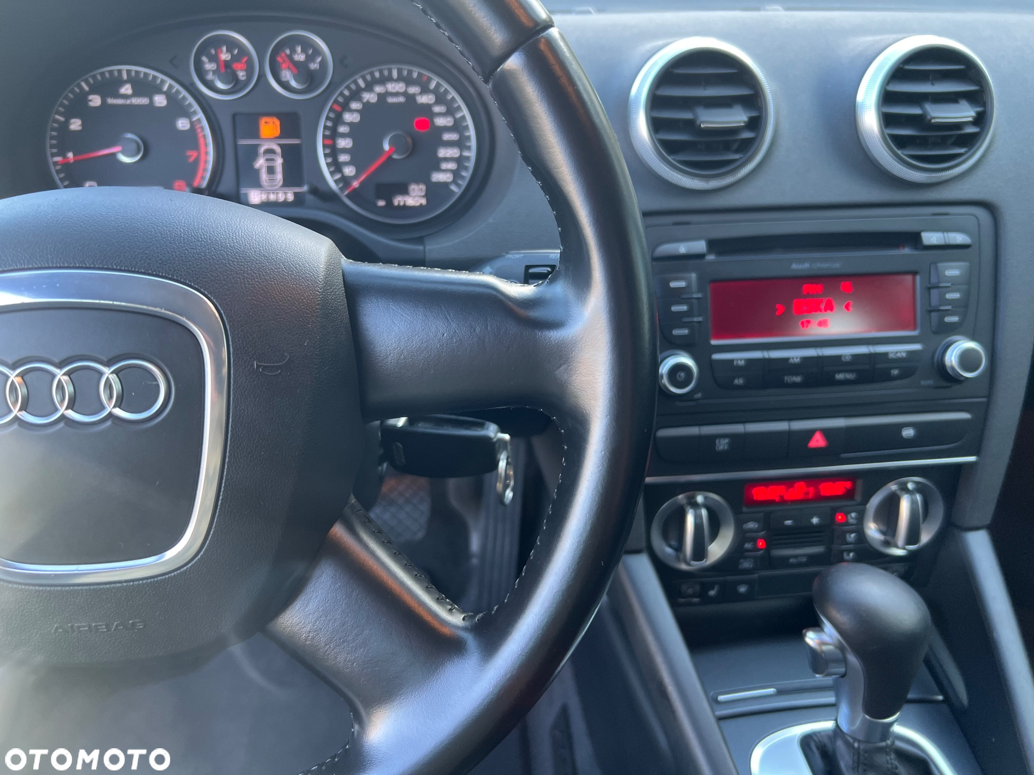 Audi A3 1.6 Ambiente S tronic - 14