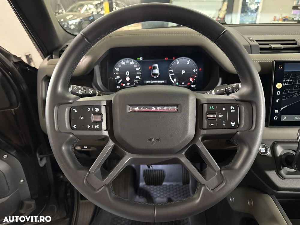 Land Rover Defender - 16