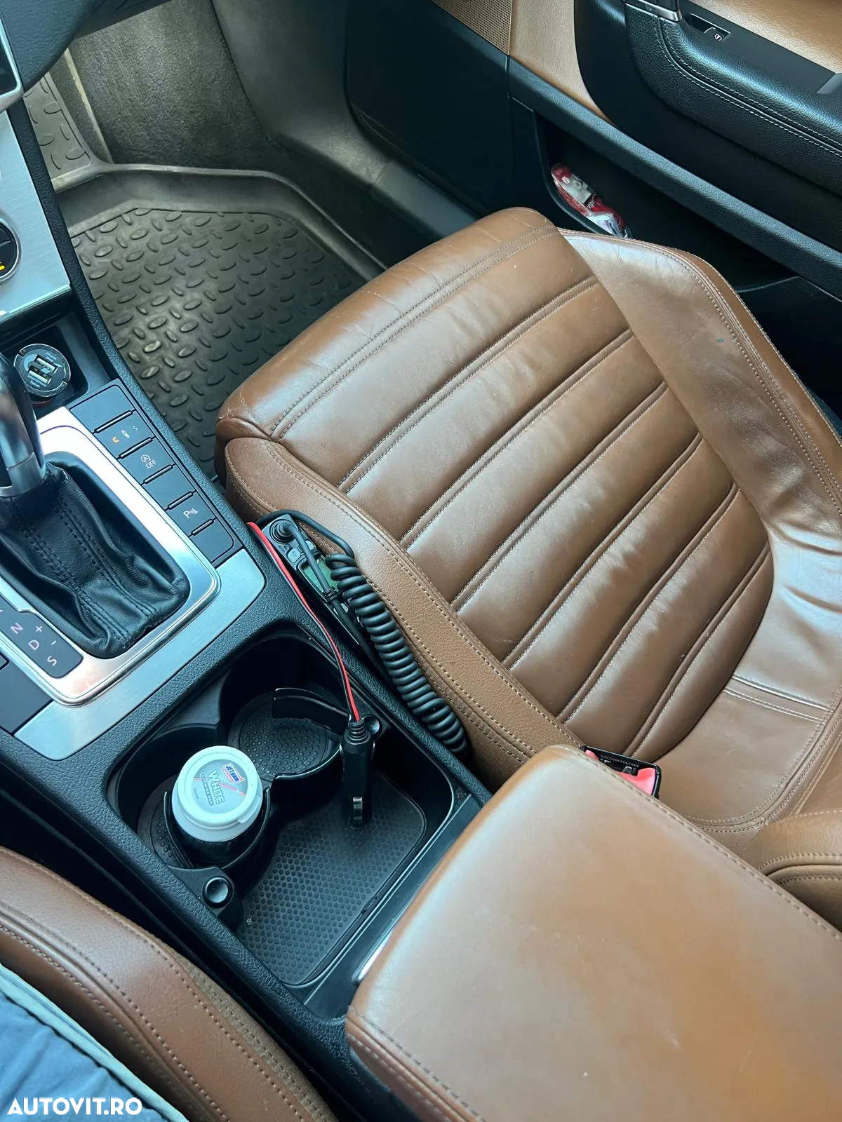 Volkswagen Passat - 32