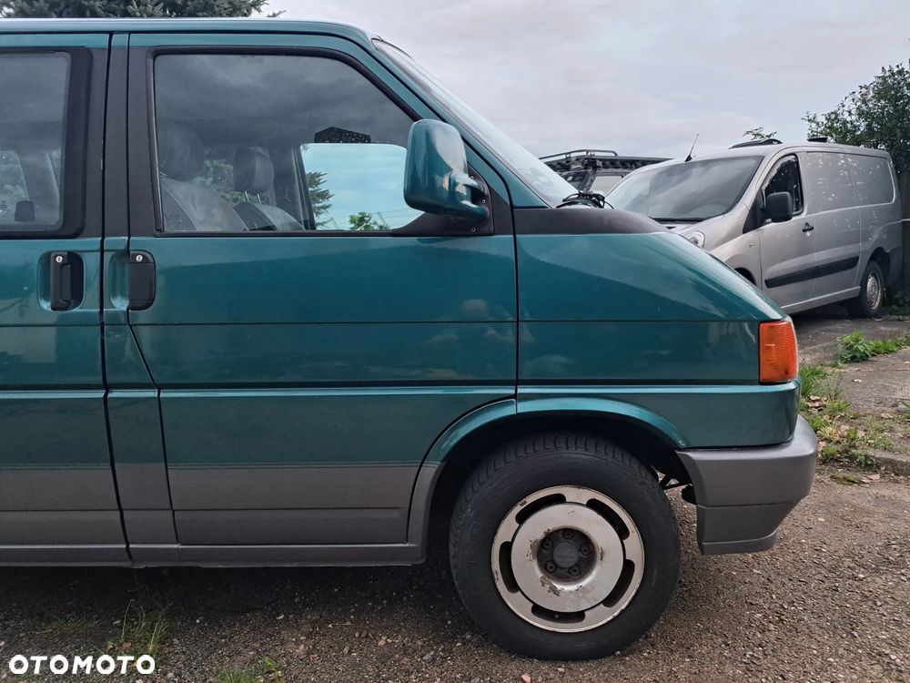 Volkswagen Multivan - 9