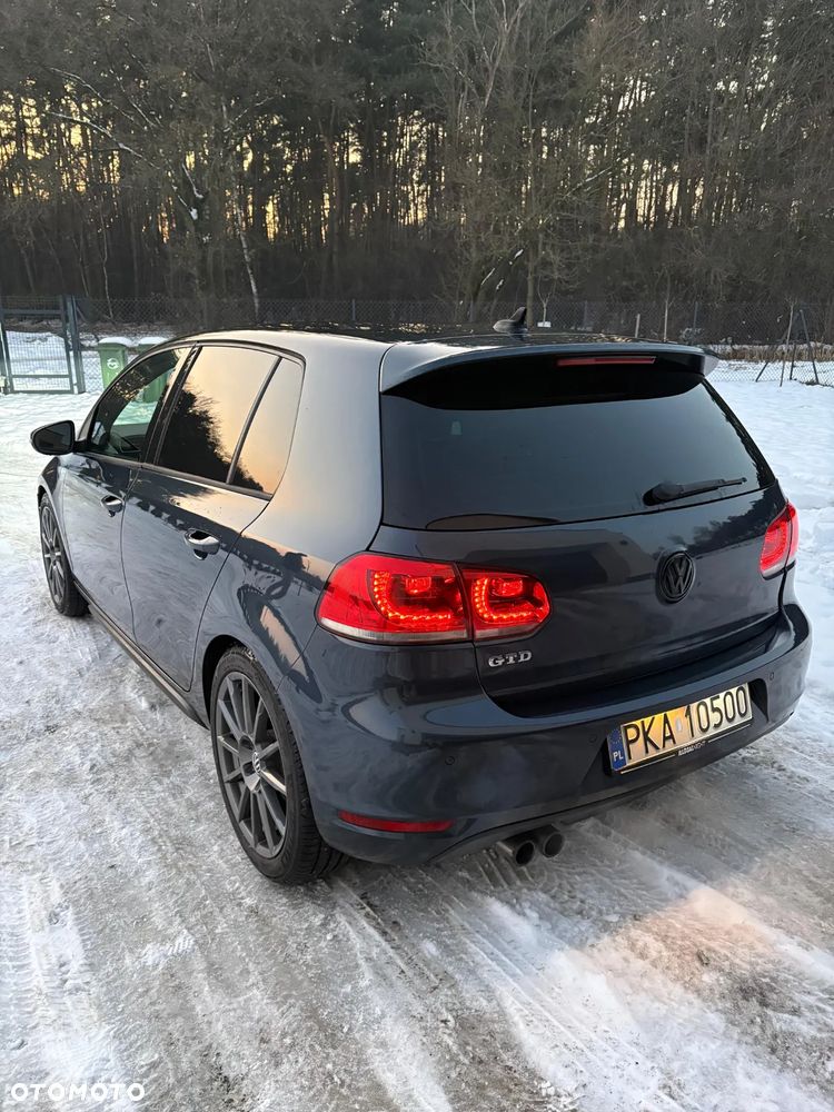 Volkswagen Golf 2.0 TDI DPF DSG GTD - 12