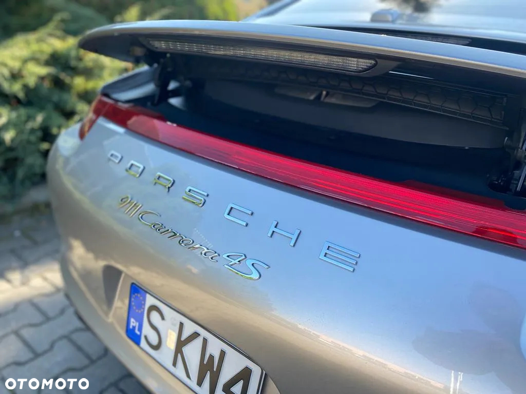 Porsche 911 Carrera 4S PDK - 7