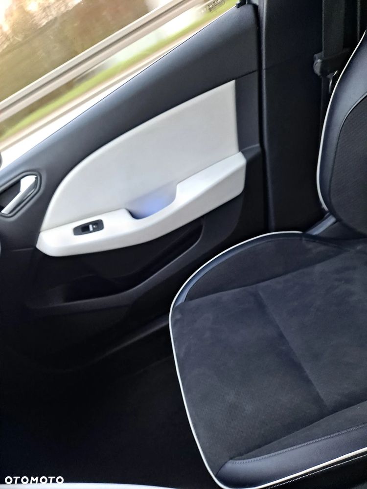 Renault Clio TCe 100 BUSINESS EDITION - 22