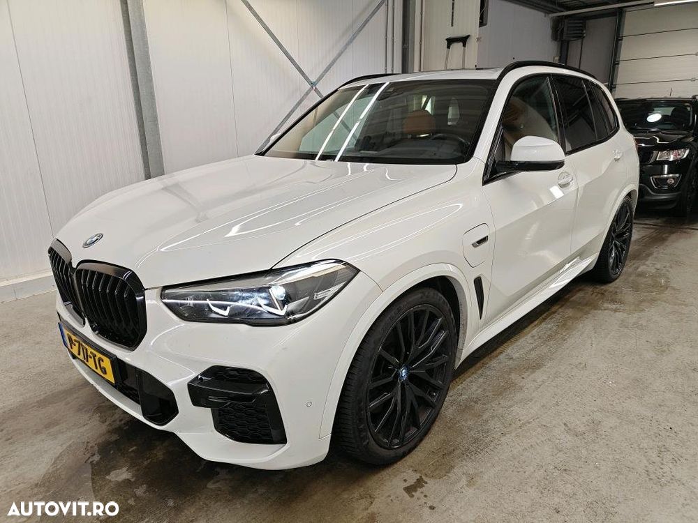 BMW X5 xDrive45e - 2