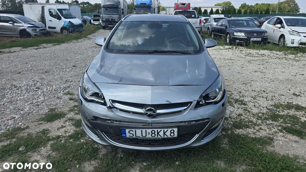 Opel Astra 2.0 CDTI Cosmo S&S - 4