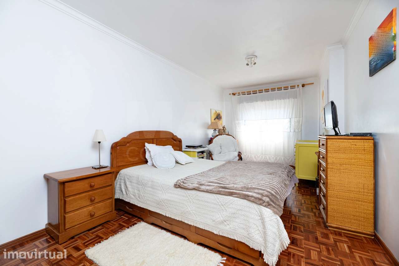 Apartamento T2 com Varanda e Arrecadação em Agualva Cacem - Sintra - Grande imagem: 4/13