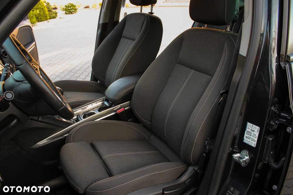 Opel Zafira 1.8 Cosmo - 34