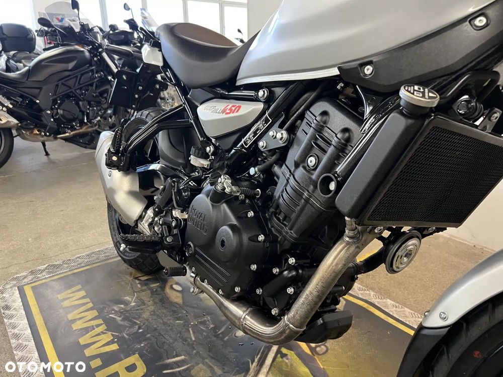 Royal Enfield Guerrilla - 17