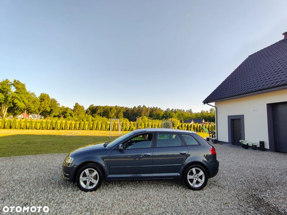 Audi A3 Sportback 1.6 Ambiente - 5