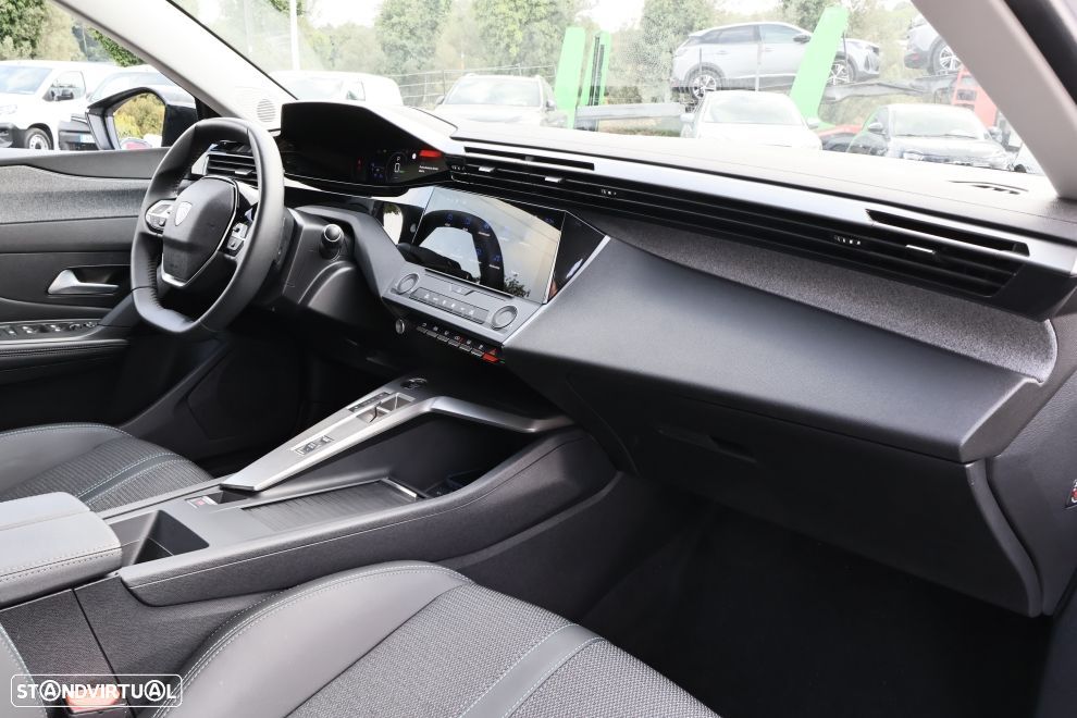 Peugeot 408 1.6 Hybrid Allure e-EAT8 - 14