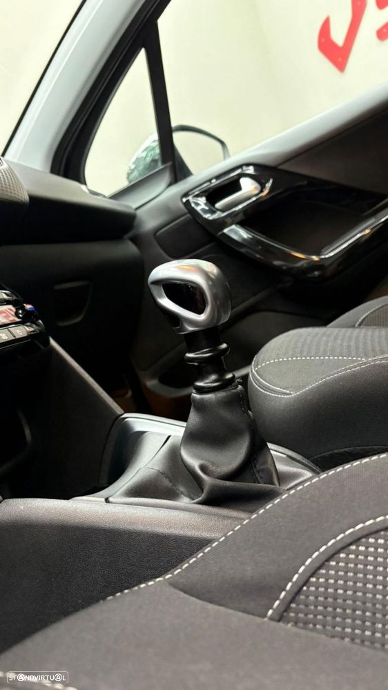 Peugeot 208 1.2 PureTech Allure - 14