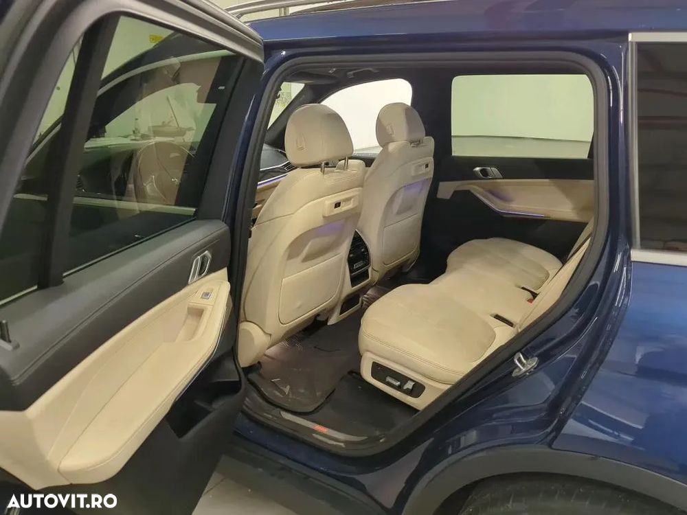 BMW X7 - 9