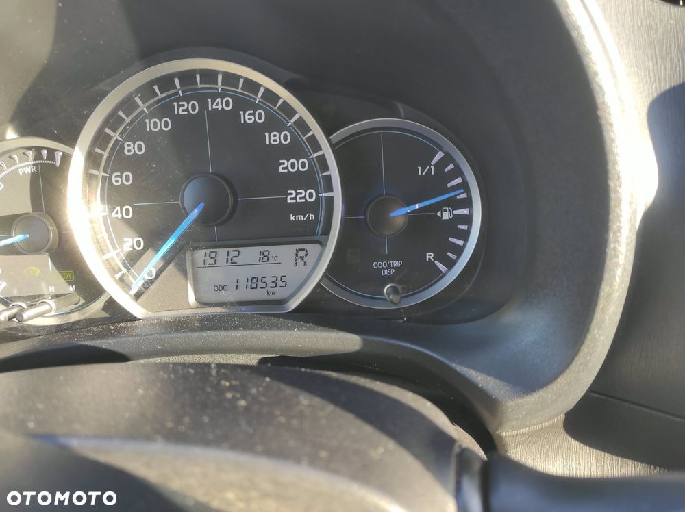 Toyota Yaris - 8