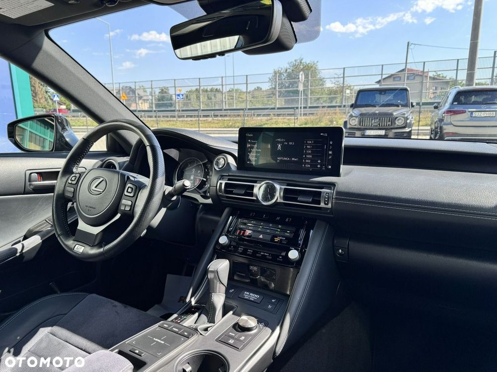 Lexus IS - 22