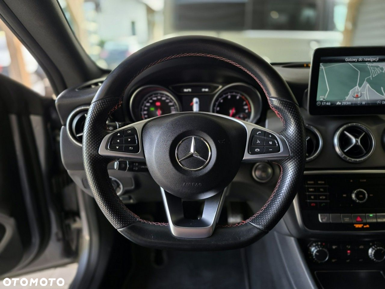 Mercedes-Benz CLA 200 AMG Line - 25
