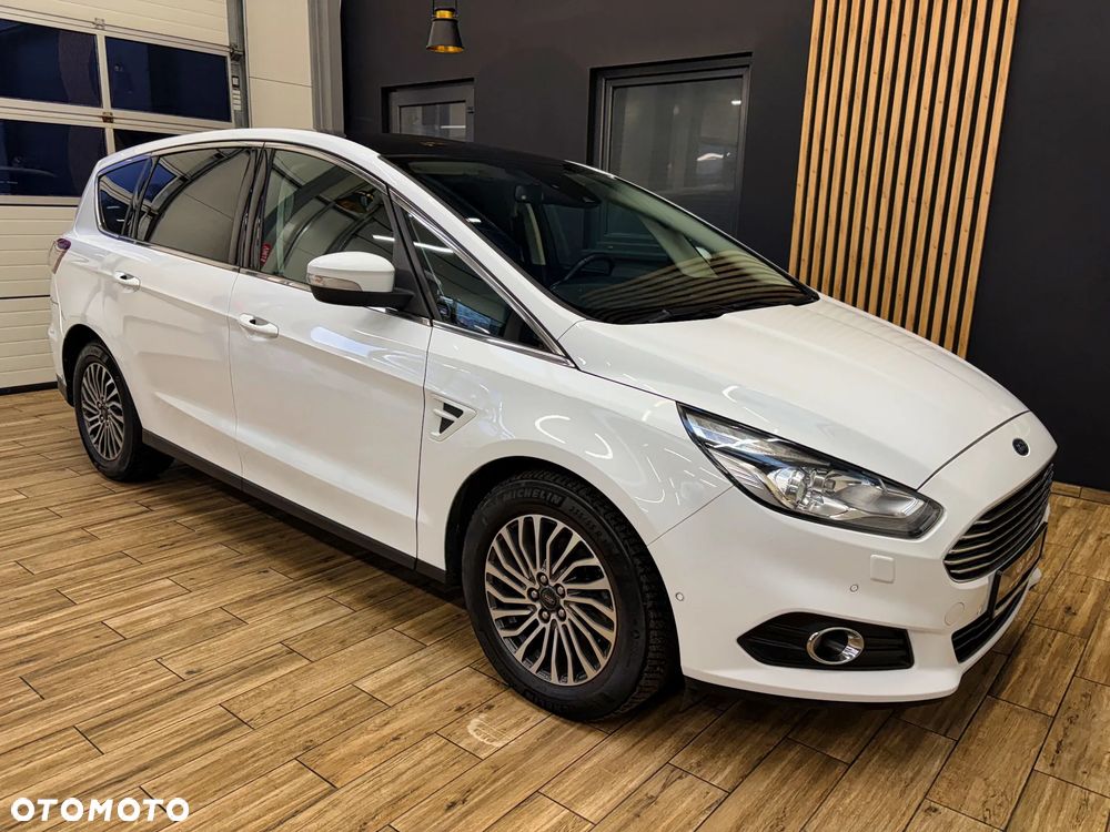 Ford S-Max 2.0 TDCi Titanium PowerShift - 6
