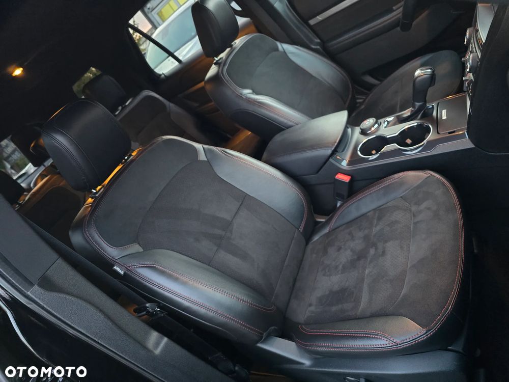 Ford Explorer - 37