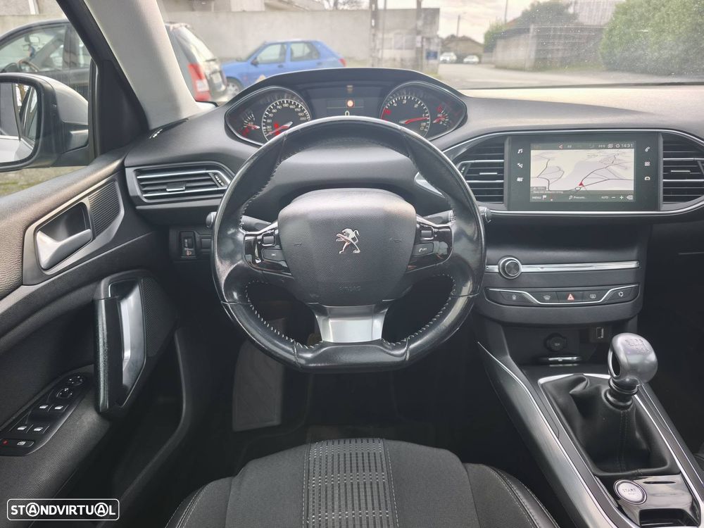Peugeot 308 SW BlueHDi 120 Stop & Start Allure - 19