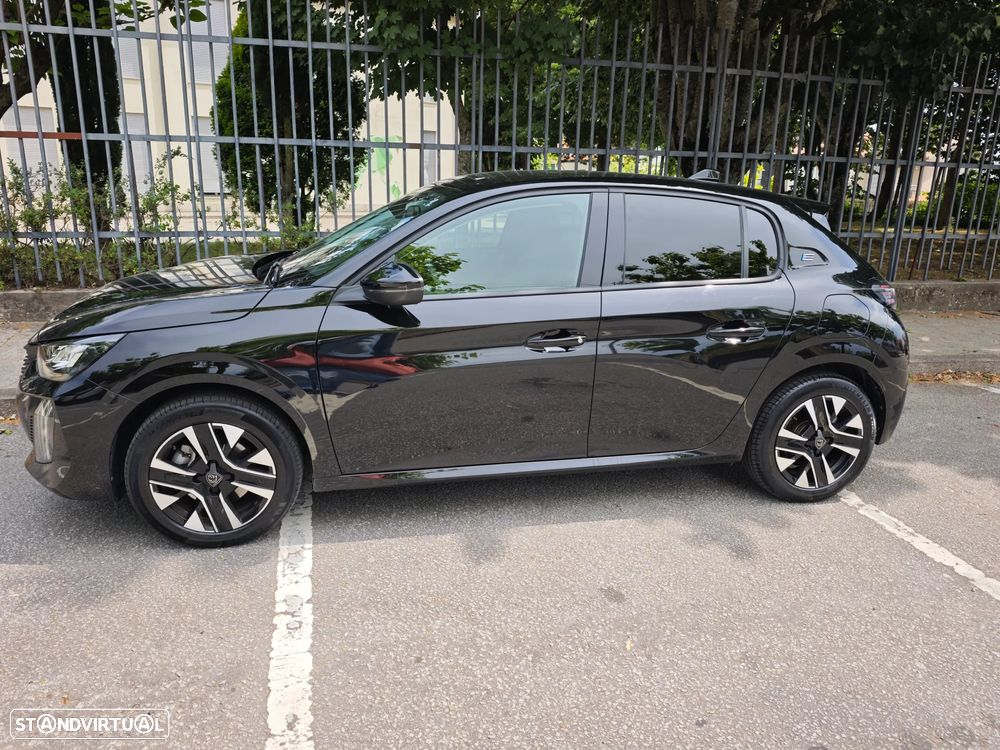 Peugeot e-208 Allure - 12