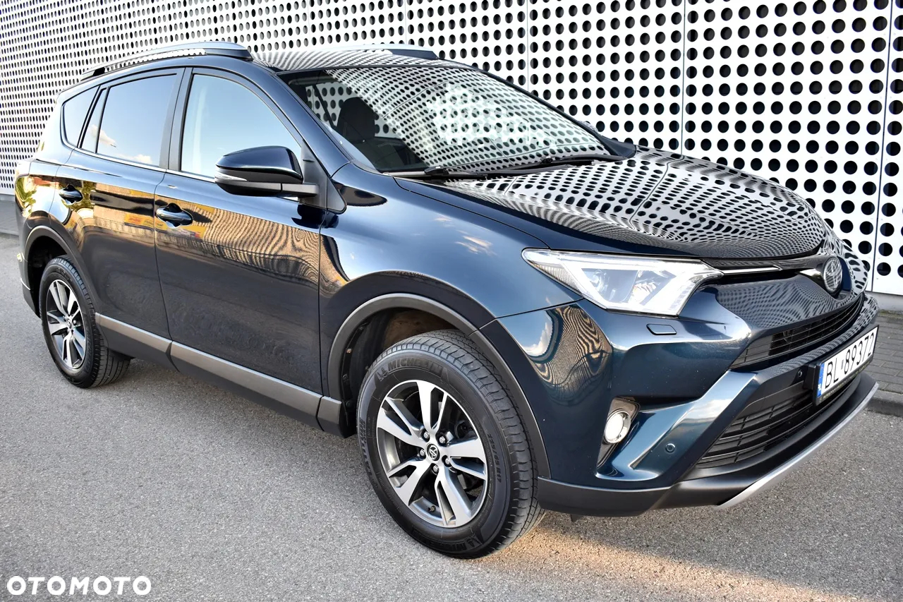 Toyota RAV4 - 2