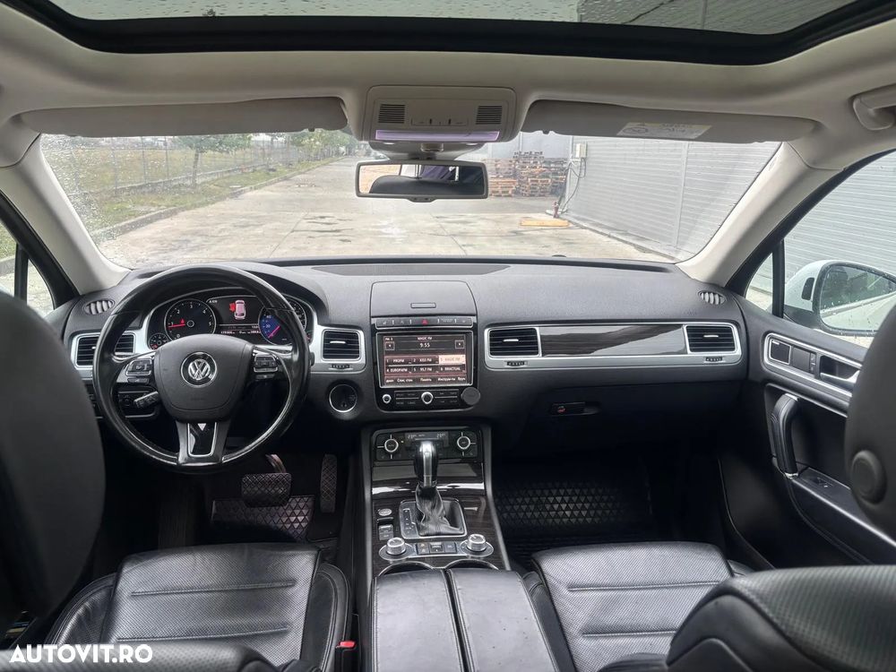 Volkswagen Touareg - 16