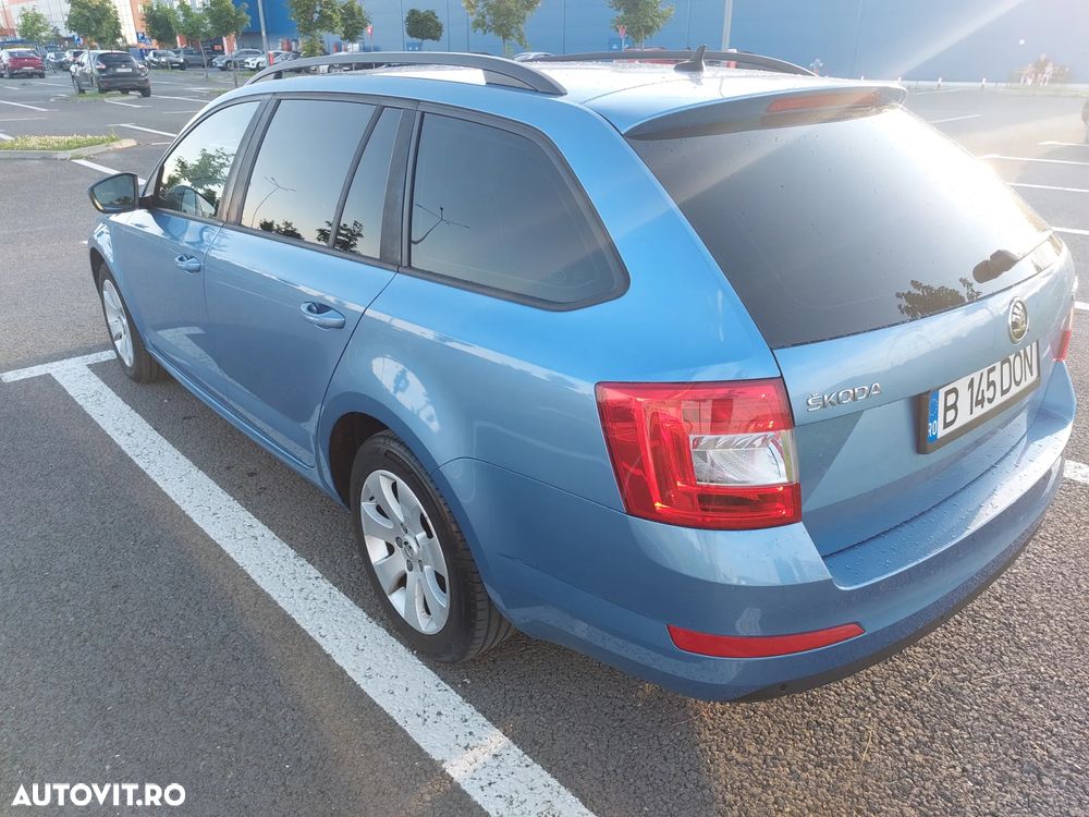 Skoda Octavia 1.6 TDI DSG Style - 27