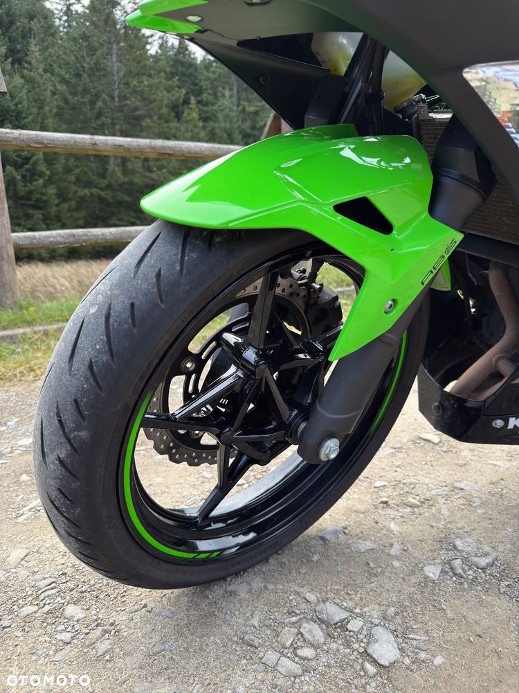 Kawasaki Ninja 400 - 12