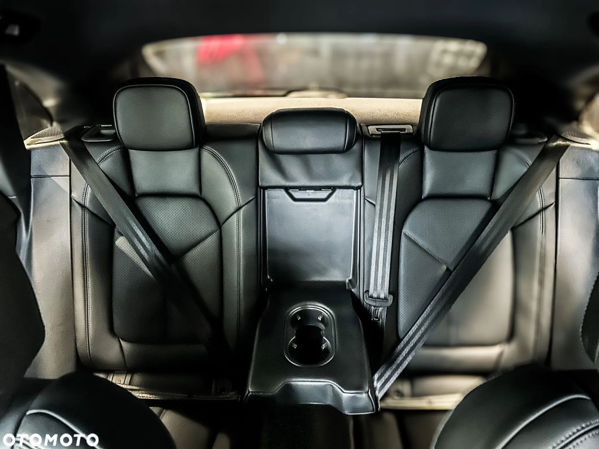 Porsche Macan Standard - 12