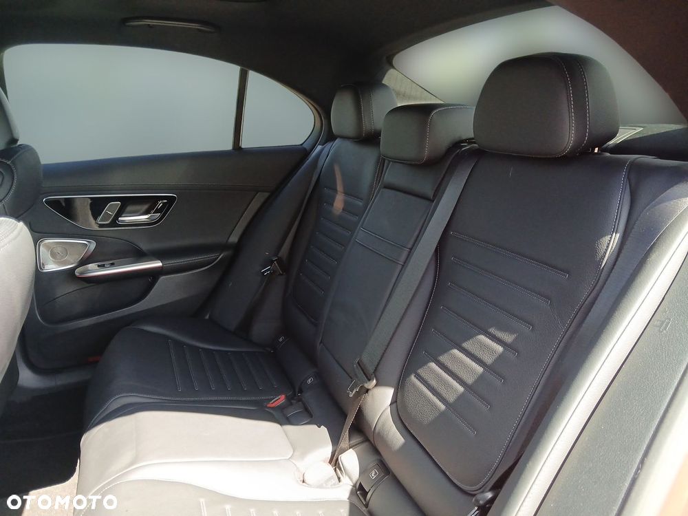 Mercedes-Benz Klasa C 300 e PHEV 4-Matic AMG - 20