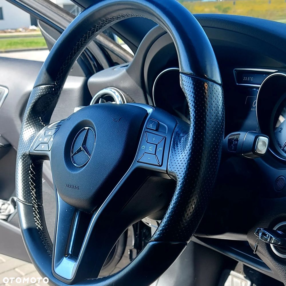 Mercedes-Benz GLA - 20